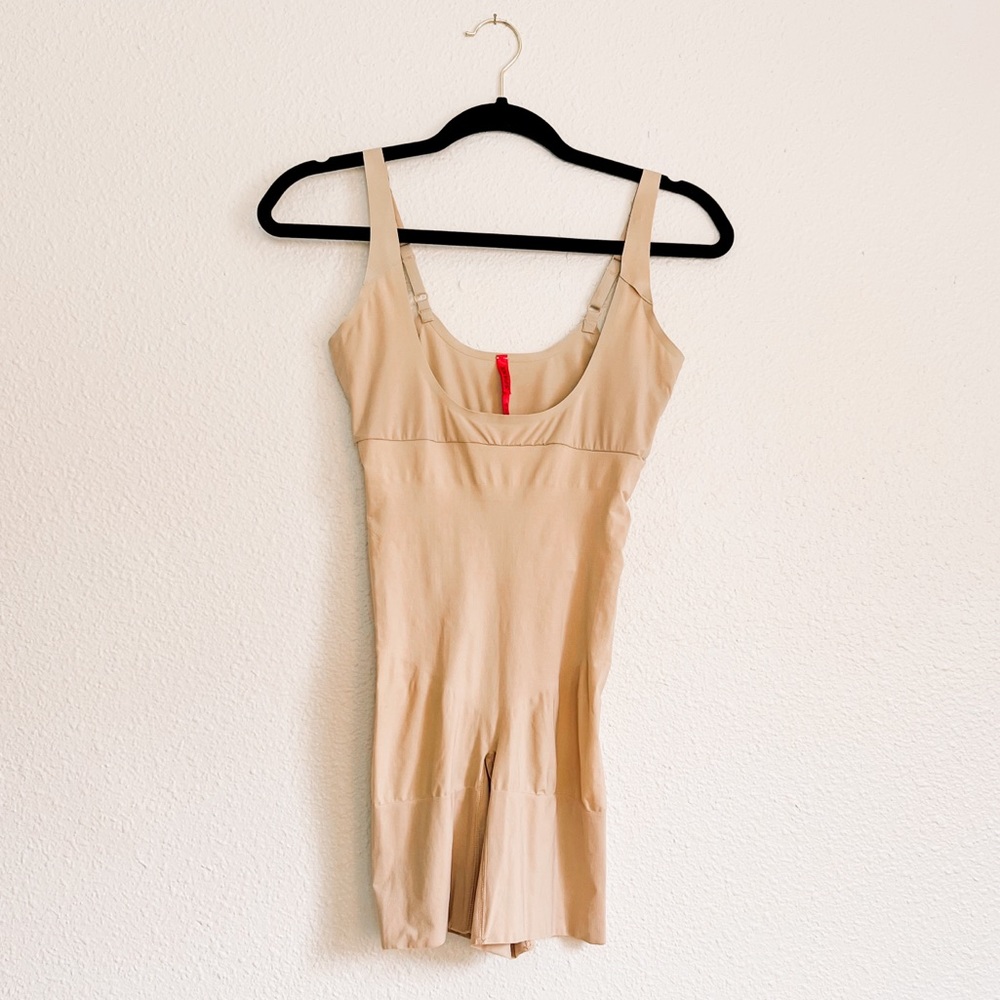 Spanx Open-Bust Mid-Thigh Bodysuit Soft Nude